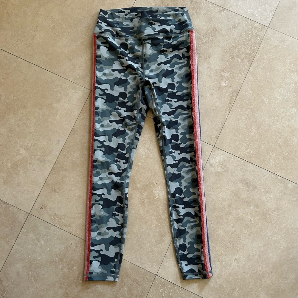 Spiritual Gangster Essential Camo Rainbow-Stripe Leggings